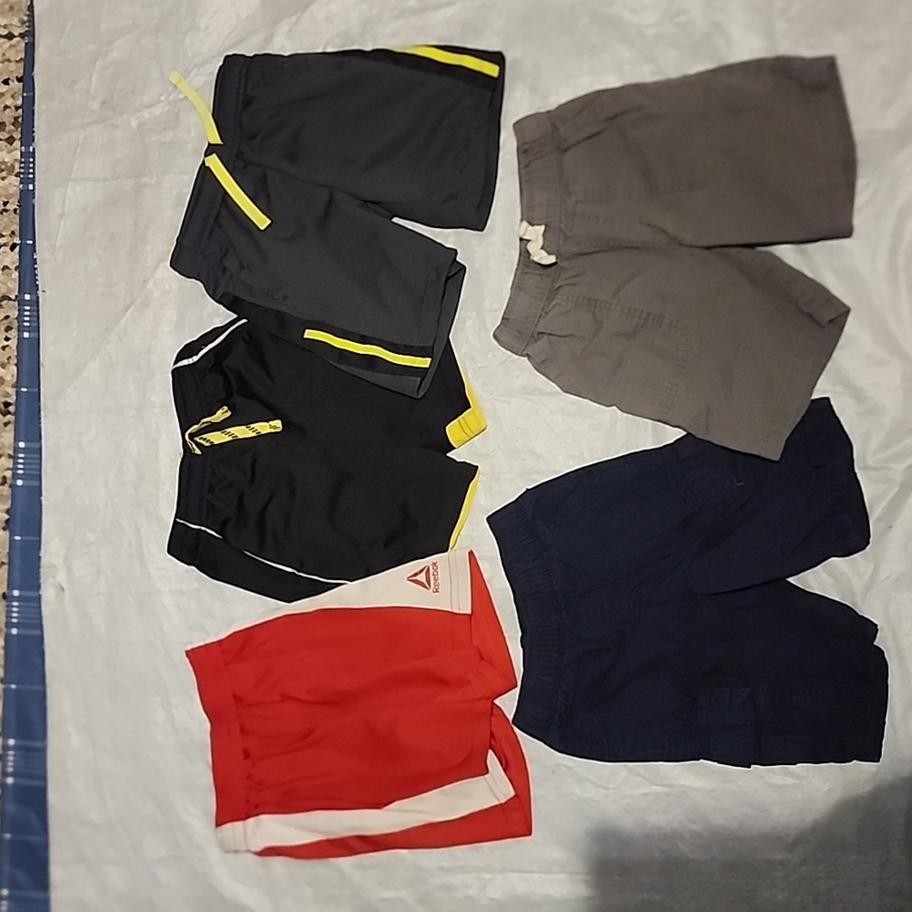Boys 4t shorts lot